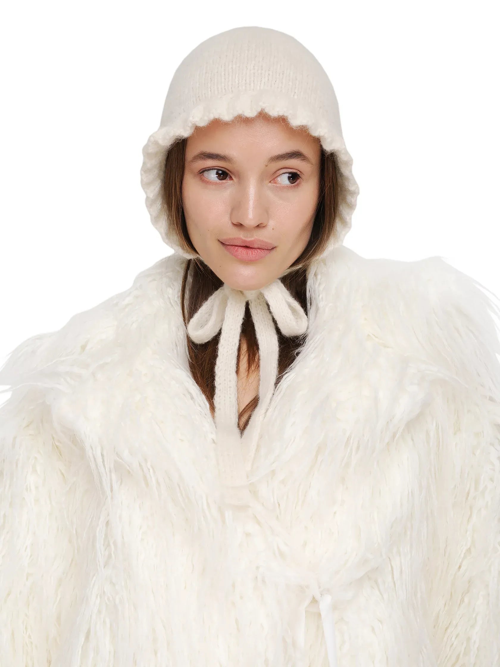 IVORY BONNET